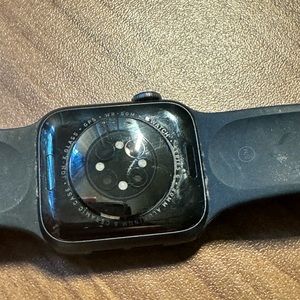Apple Watch Series 6 40mm barely used with black band